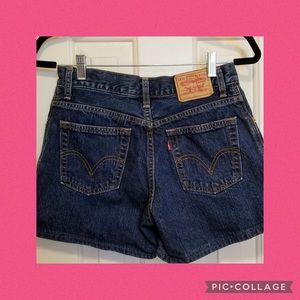 Levi's Dark Blue Denium Shorts